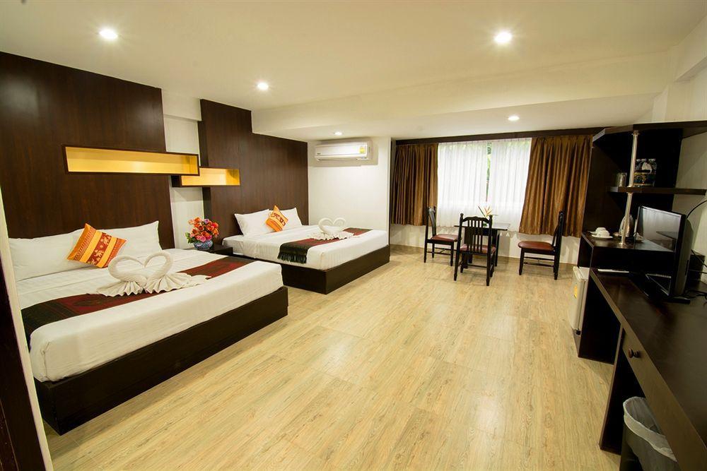 Boss Suites Pattaya Exterior foto